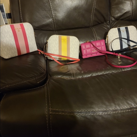 Michael kors pocket books - Picture 4 of 4